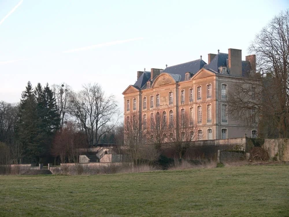 Panneaux solaires à Aulnois-sur-Seille