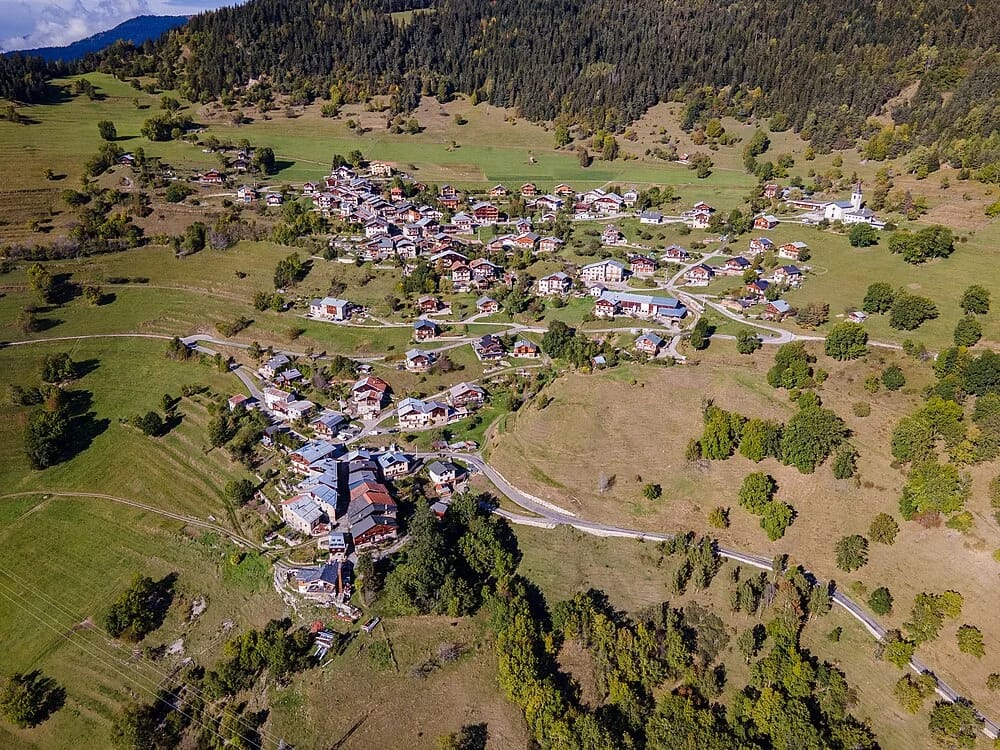 Panneaux solaires à Feissons-sur-Salins